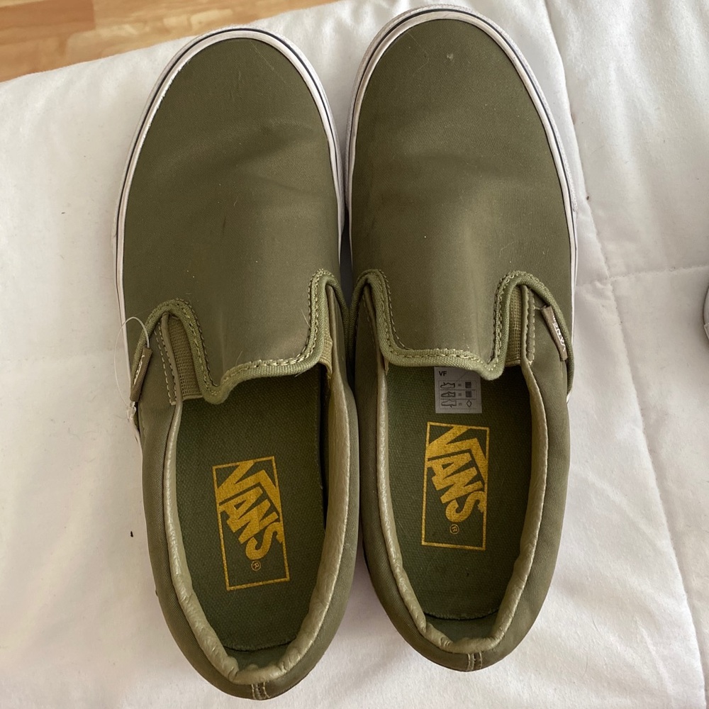 vans - Picture 2 of 3